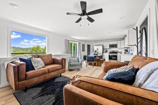 Wolfpack Retreat- Mountain Views- Fishing Pond- Pets Free - 3