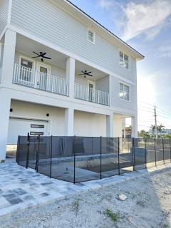 Luxury 5BR- 4BA Coastal Retreat - Stunning Ocean Views and Walk to Times Square - 2