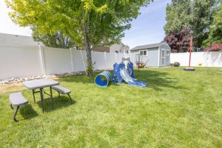 Farmington Gem, fenced yard, sleeps 6 - 7