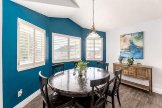 Farmington Gem, fenced yard, sleeps 6 - 3