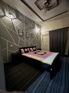 Luxury Premium just Families - 4