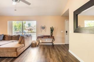 3B with pool for groups near stadium and entertainment - 4