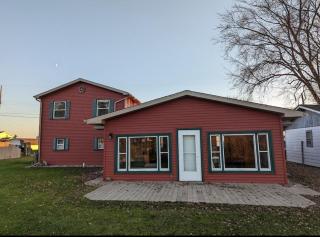Catch on the Canal - Waterfront Getaway Near Casino, Dining & Entertainment - 0