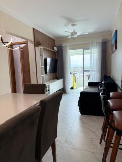 Lindo Apartamento vista mar, 2 dormitórios com suite, próximo a prefeitura praia grande - 2
