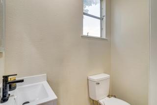 Walk to Olive View Medical Home with Pool Access! - 1