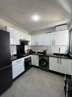Best Value Apartment with Pool Access - 2