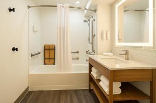 Days Inn by Wyndham Rock Springs - 4