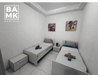 Sliema Modern 2 Bedroom Apartment 1 Minute from the Promenade - 7