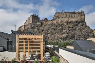 For Students Only - Kings Stables Road in Edinburgh - 6
