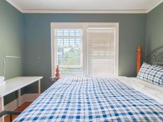 Cozy Private Bedroom Suite in UBC Campus - 1