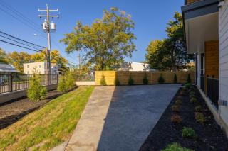 Church Hill North Deluxe Apt 208 at 28th Street - 5