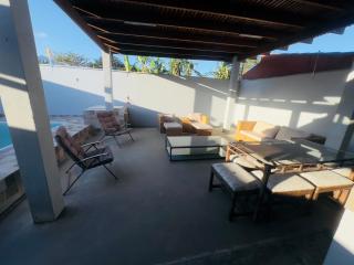 Casa com Espaço Gourmet e Piscina a 2min da Praia de Massaguaçu - Caraguatatuba - 7