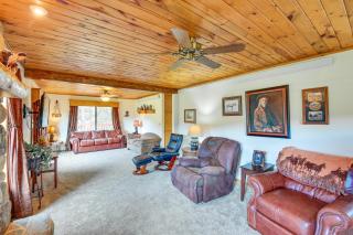 Furnished Deck, Black Hills View Lazy U Retreat - 2