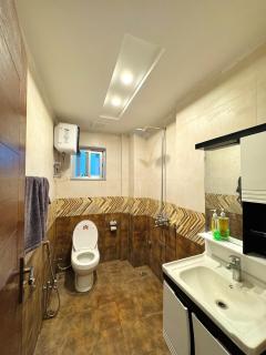 Stylish 1BR Retreat with Pool Table - 2
