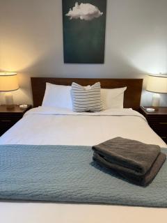 Urban Oasis - Great for Families with Kids - 3