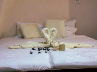 רוגע בירושלים - 8