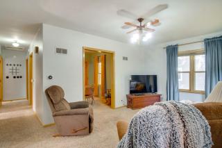 Deck and Spacious Yard Family Home in Rock Rapids! - 7