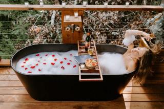Summer Breeze at Willow Treehouse -Treetop Escapes - 9
