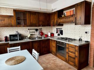 Bright three-room apartment 250m from the subway - 2