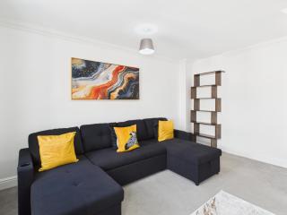 Brookbank Close by Signature Stays - Central - Parking - Racecourse - 6