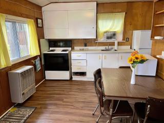 Ambleside - 2-Bedroom Cottage #8 - 4