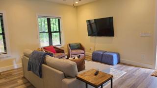 Private Mountain Getaway in Little River Valley - 4