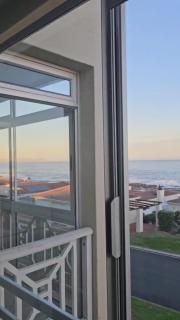 Ocean View Hermanus Beach Club 205 - 3