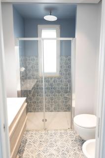 House with a Terrace and a Sea View in Savelletri - 1