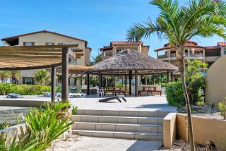 Residences at Barrier Reef 1-3B Oceanfront 2 BR by Stay Floreo - 3
