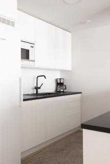 Modern 2BR apartment W 2 balconies, Metro, Helsinki 15min - 4