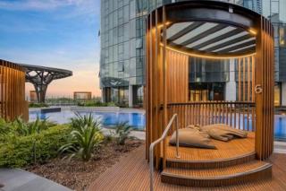 Stylish 2Bed 2Bath with Pool, Gym, Sauna and parking - 4