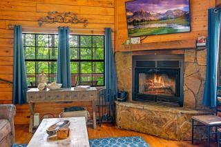 Escape to A Beautiful View - Your Mountain Retreat - 1