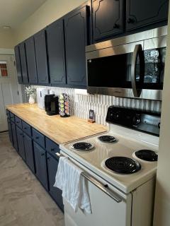 Welcome to The Junction House! - 9