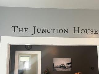 Welcome to The Junction House! - 5