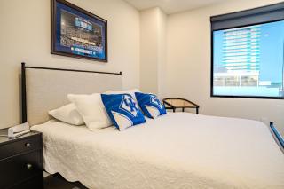 The Champion's Suite Unit 809 - 1