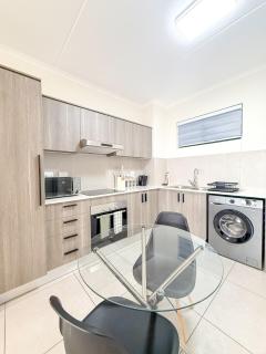 Minimalist Dream Stay - 2