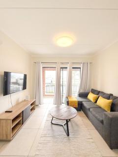 Minimalist Dream Stay - Northriding - 8