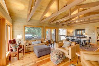 1 Mi to Beach and Golf Course! Lake Almanor Cabin - 3