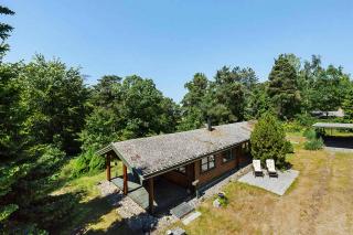 Classic Summer House With Arresø View - 0