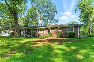 Tranquil 2 acres w/brook Downtown Travelers Rest - 6