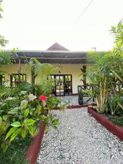 Zanzllywood Uroa Beach Suites Hotel Apartment - 7