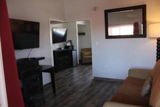 Sunset Inn - 1