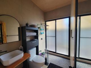 Private Mango Surf Studio with WiFi Hot Water and AC - 5