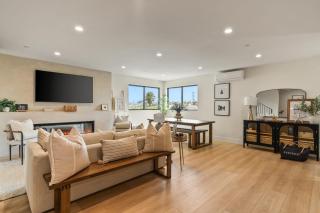 Point View Retreat by AvantStay Modern Coastal Retreat Near Sunset Cliffs Ocean Beach - 0