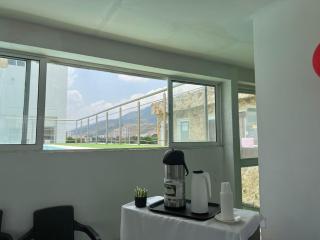 Aparta Suites la Flora Flora-Piscina-Jacuzzi - - 3