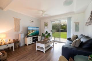 Curley's at Culburra Beach - 9