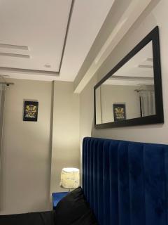 Luxe Apartments - 7