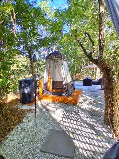 Starlit Riverfront Glamping Suite AC, WiFi, Games - Fredericksburg - 8