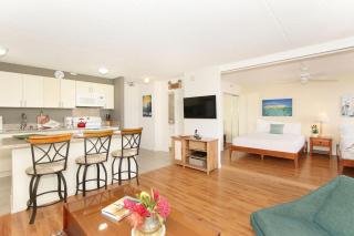 Waikiki Banyan #2609-T2 - 2