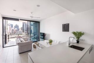 Panorama South Bank River View 2B Apartment - 6
